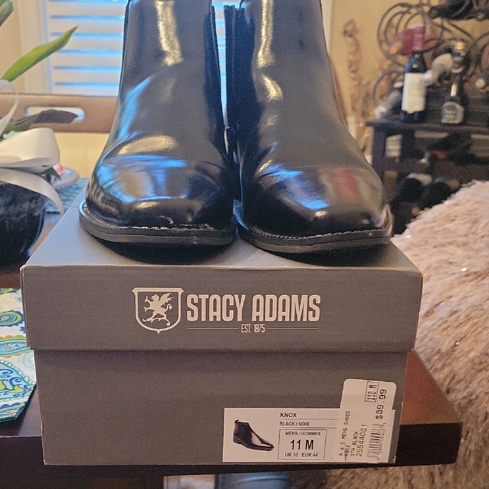 Stacy Adams Glossy Black Ankle Boots